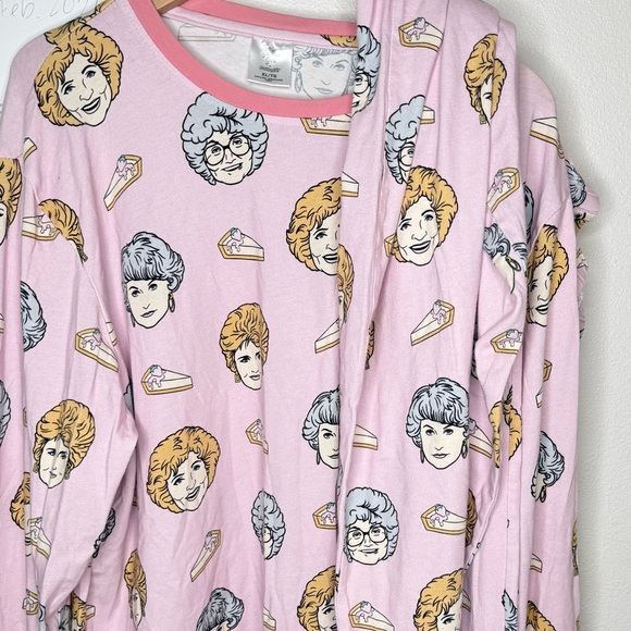 cakeworthy Other - Cakeworthy Golden girls pajama set sz XL Women's Pink Print Pajamas PJ